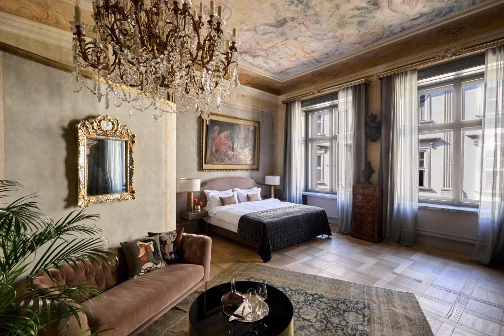 Hotel H15 Luxury Palace